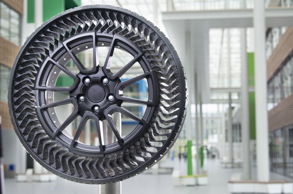 Michelin Partners DHL Express To Trial UPTIS Puncture Proof Tires On ...